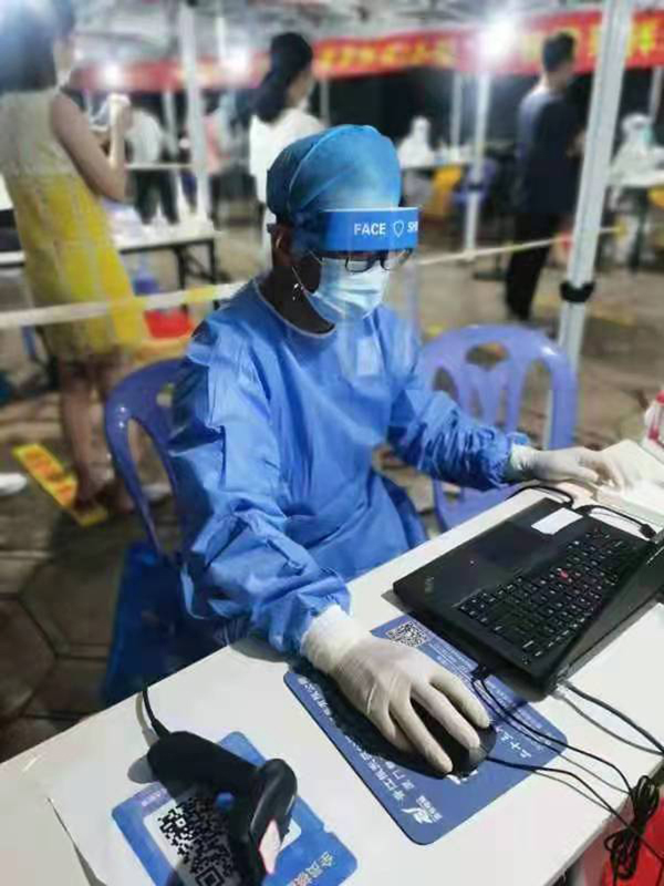 F:\2021年工作\2021年工作匯總\20210929同心抗“疫“國檢集團(tuán)廈門宏業(yè)積極參與疫情防控志愿服務(wù)\圖片\02.jpg F:\2021年工作\2021年工作匯總\20210929同心抗“疫“國檢集團(tuán)廈門宏業(yè)積極參與疫情防控志愿服務(wù)\圖片\02.jpg